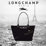 Longchamp Club 歐洲清貨colour 黑色 撞白色刺繡馬仔 #C2404